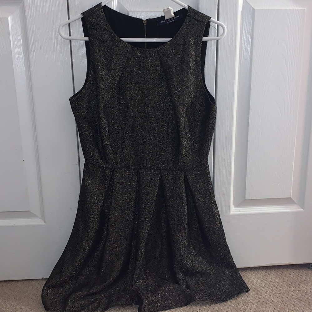 women’s ONE CLOTHING dress